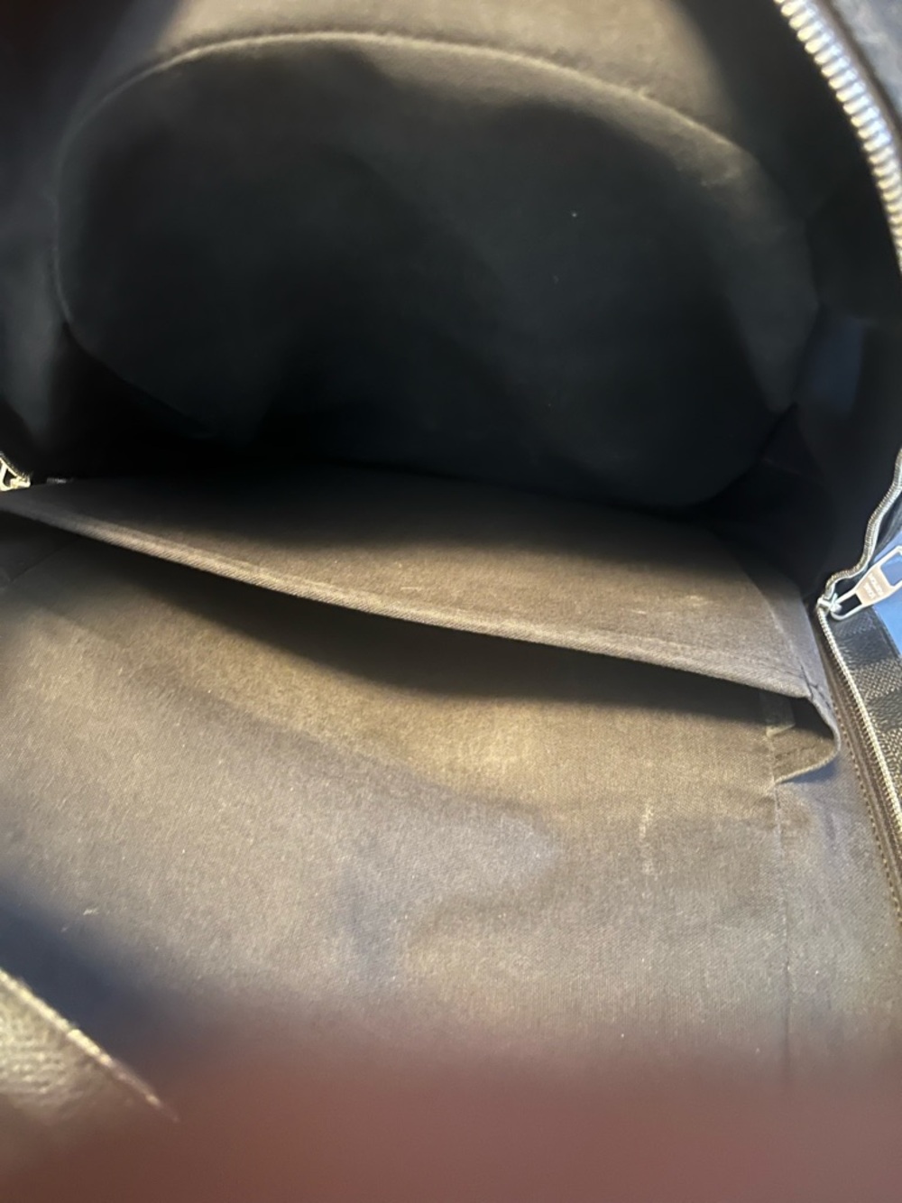 Louis Vuitton backpack - Picture 3 of 5